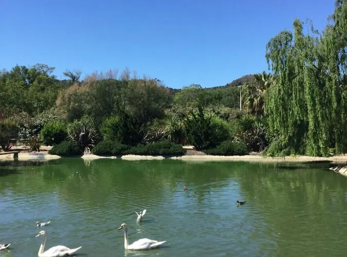 Chateau De La Clapiere Feriehus *