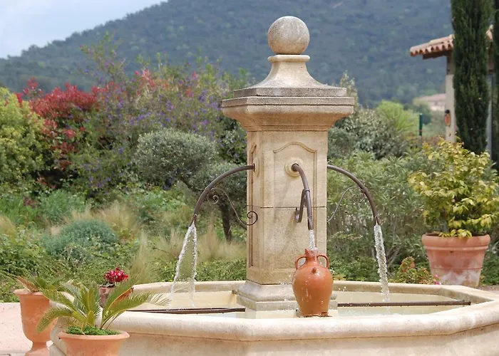 Chateau De La Clapiere Feriehus