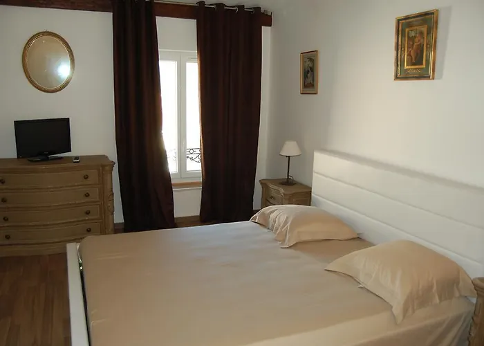 Feriehus Chateau De La Clapiere *