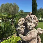 Hébergement de vacances Chateau De La Clapiere