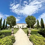 Hébergement de vacances Chateau De La Clapiere *