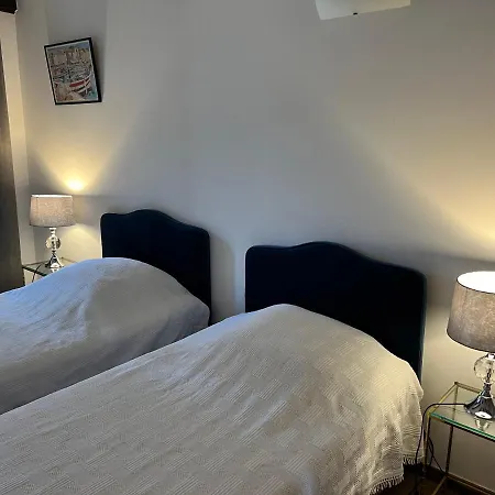 Chateau De La Clapiere * הייר