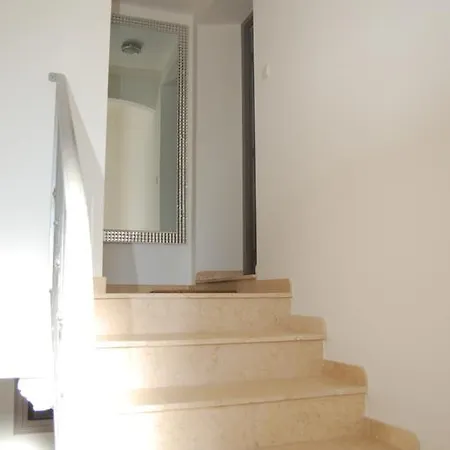 בית נופש Chateau De La Clapiere *