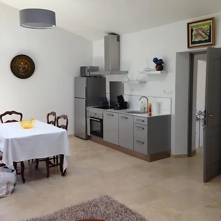 Chateau De La Clapiere בית נופש