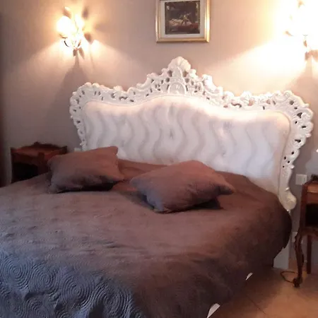 Chateau De La Clapiere بيت للعطل *