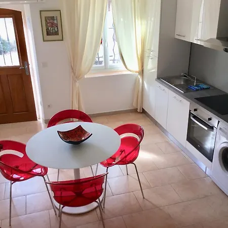 בית נופש Chateau De La Clapiere הייר