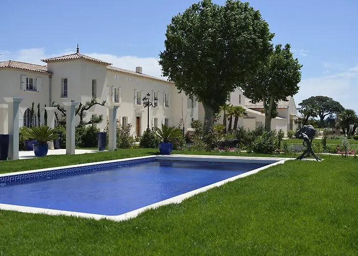 Chateau De La Clapiere Holiday home *