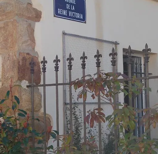 Holiday home Chateau De La Clapiere Hyeres